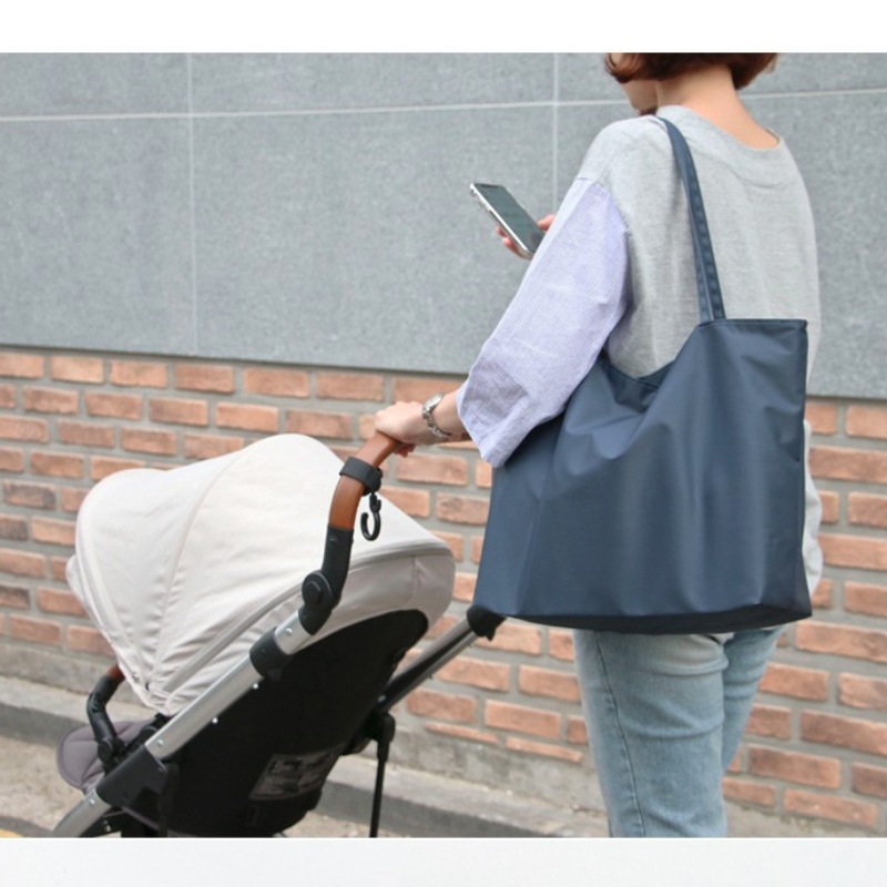 OEM 訂製日系經典側背包介紹，適合上班族，也可當作媽媽包使用