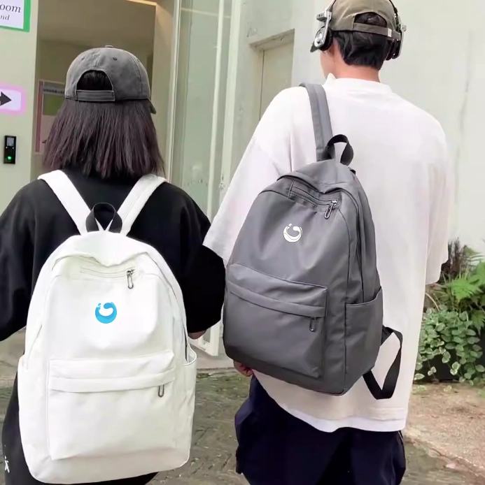 學院風後背包實際背負照片-正面印刷專屬圖案
