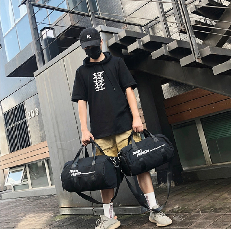 代工潮流運動附鞋袋健身包(黑色)-情境照