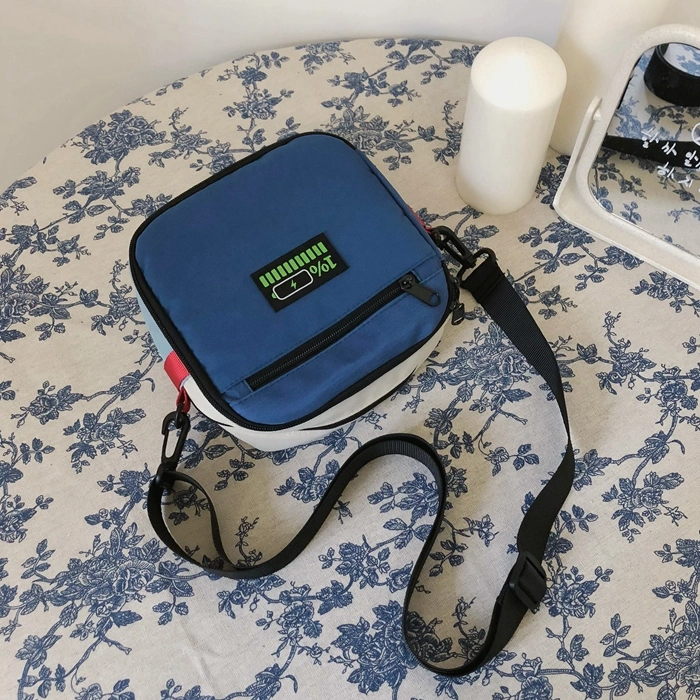 藍色款式生活擺拍客製撞色隨行包兩用腰包側背包F040台灣專業包包代工廠