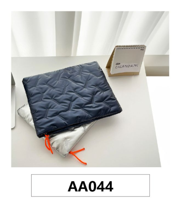 工廠訂製Y2K金屬光筆電包收納包內膽包電腦包